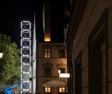 Lichtstadt Feldkirch 2018 Neon Golden Tower